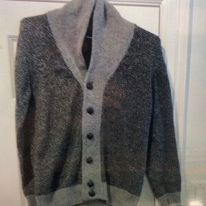 Elegant Men's Two-Tone Cardigan Sweater